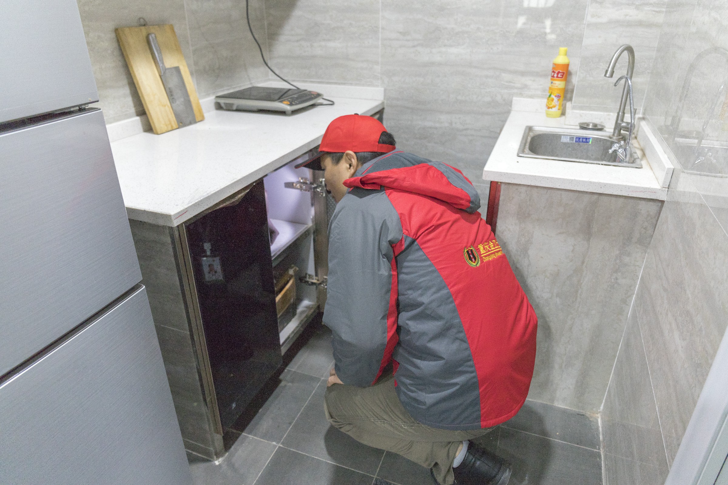 重慶滅鼠公司:滅鼠新武器，干冰滅鼠 
